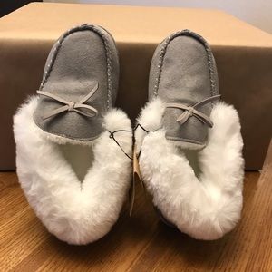 Women’s Grey Slippers
